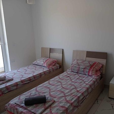 Appartement Poppy Court à Marsaskala Extérieur photo